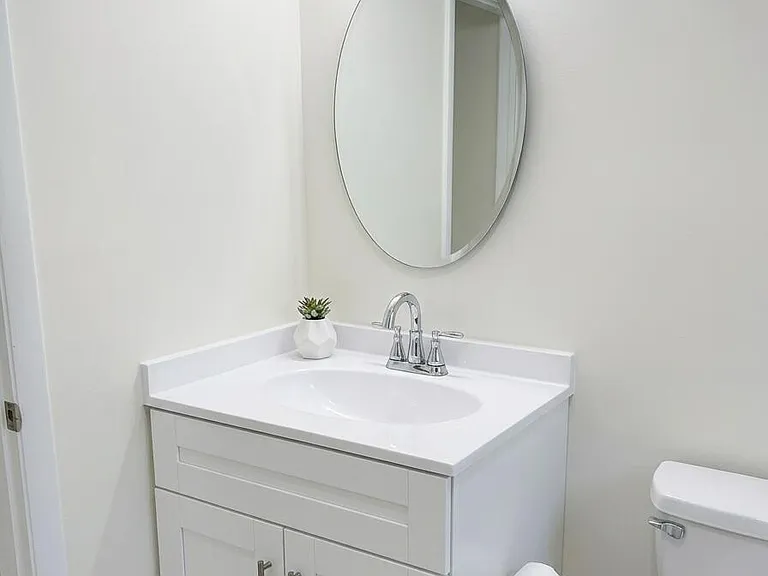 5220 NE 14th Way #8 — Photo 8