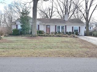 8608 Charing Cross Rd, Bellemeade, KY 40222