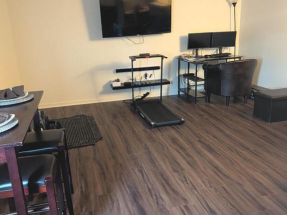 5th image of 118 McMullen Cir