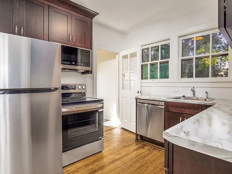 1515 E Lakeview Ave #D — Photo 22