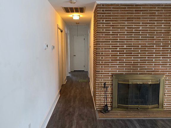 5th image of 611 N Phillips St
