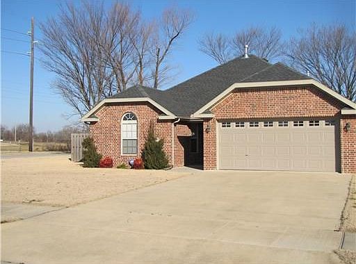 1st image of 2904 SW Camden Dr