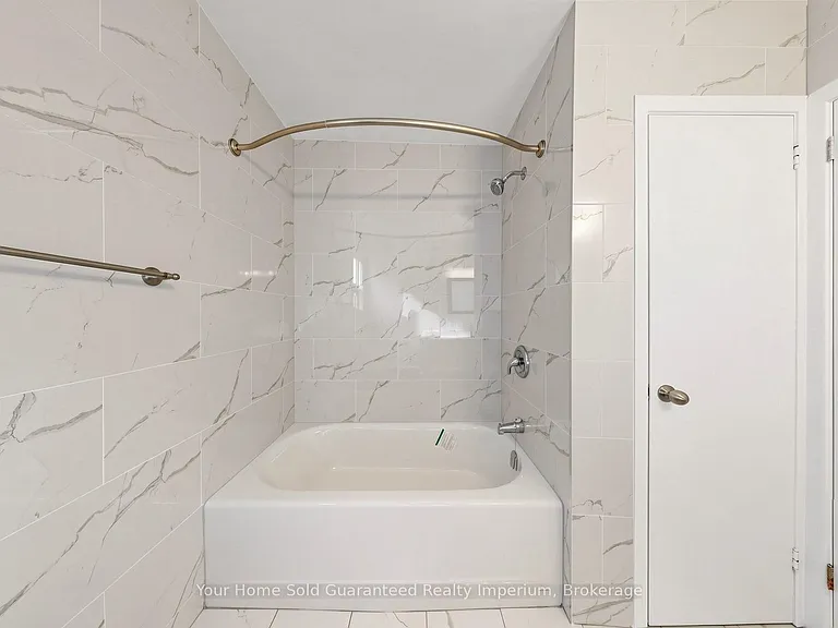 129 Melrose St — Photo 24