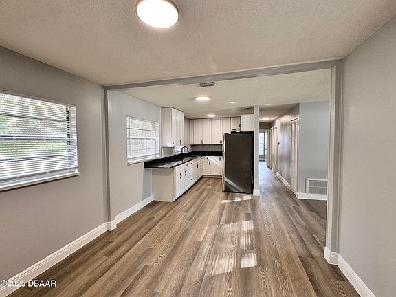 2nd image of 704 Boston Ct