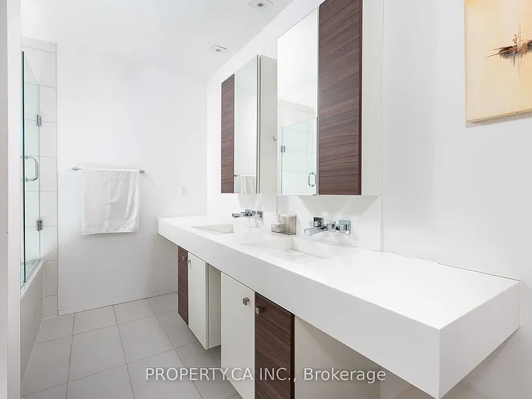 238 Manning Ave — Photo 17