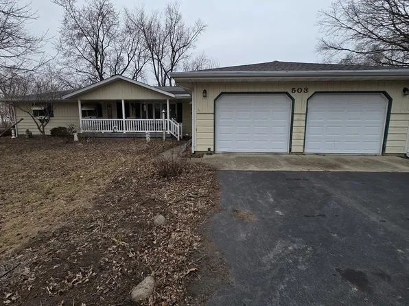 503 S Walnut St, Delavan, IL 61734