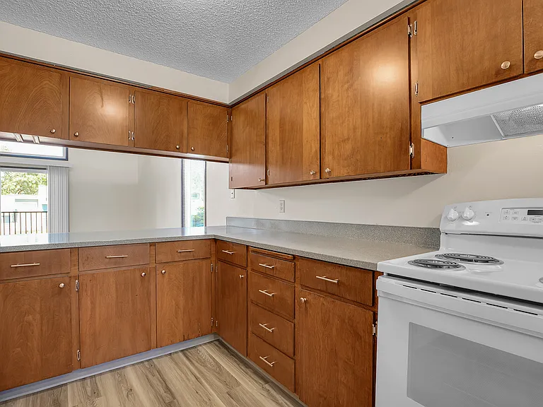 LOCKHAVEN HILL ESTATES — Photo 10