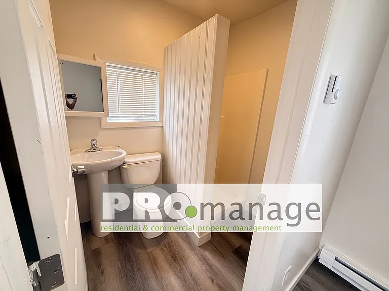 126 Whittier St — Photo 3