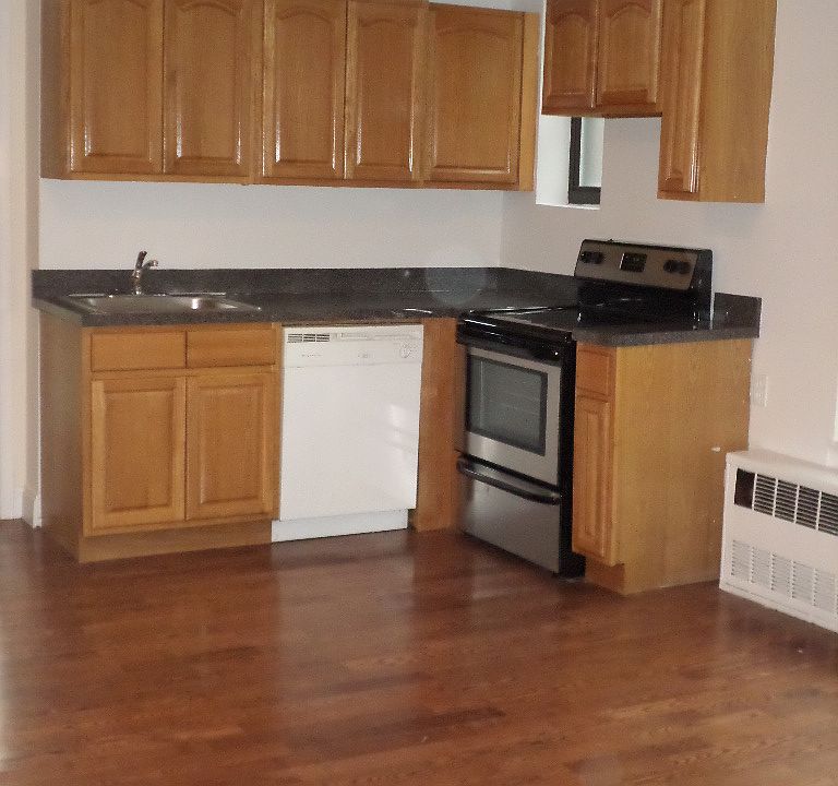 1st image of 2908 31st Ave APT A5