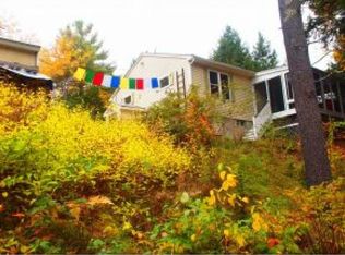 42 Hammond Rd, Deerfield, NH 03037