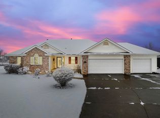 12031 Hardisty Rd, Fort Wayne, IN 46845