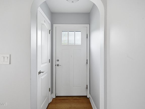 4th image of 1022 Riggi Avenue