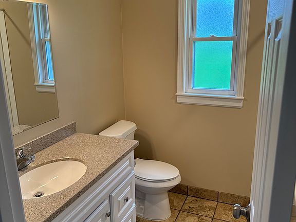 5th image of 12961 Fountain Ct #B