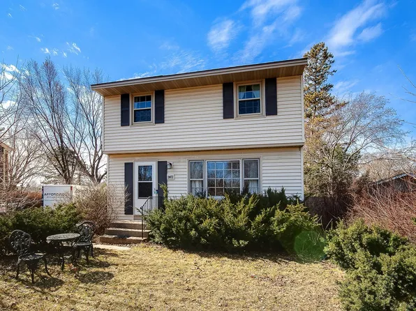 10472 6th St NE, Blaine, MN 55434
