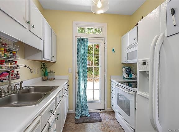 4th image of 5910 Britt Ln #127
