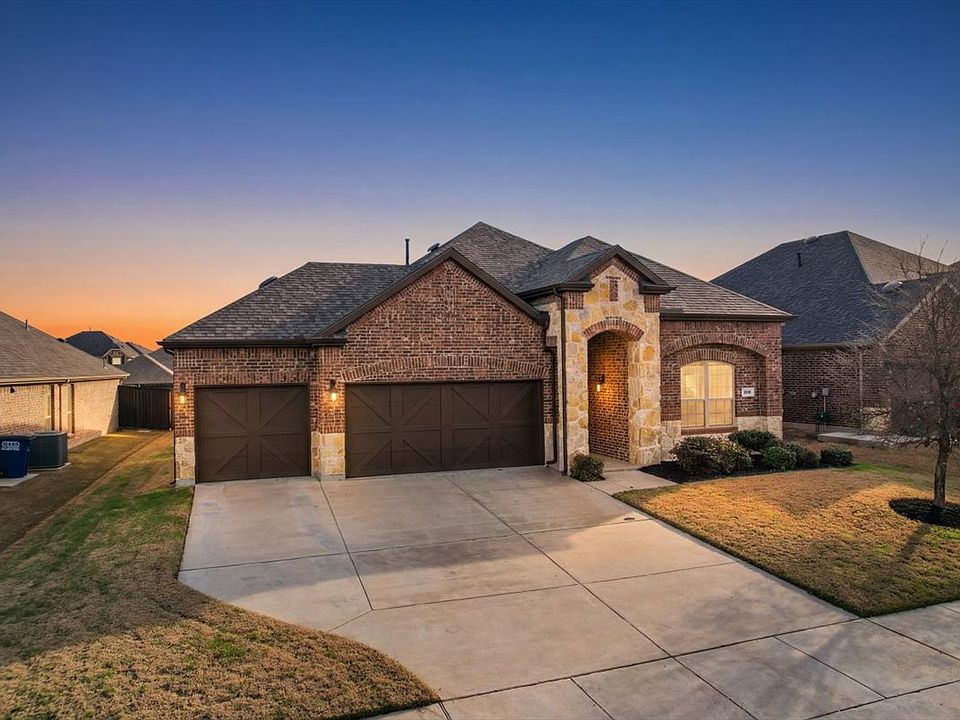 1st image of 1321 Benavites Dr