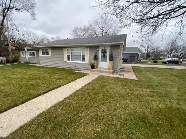 1835-1837 7th Ave, Saint Charles, IL 60174