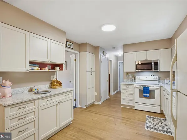 9810 Golden Russet Dr, Dunkirk, MD 20754