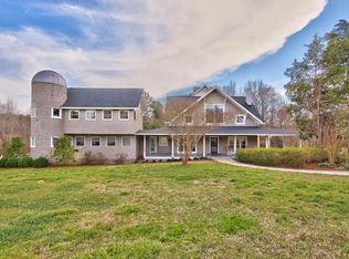 525 Meadow Run, Chapel Hill, NC 27517