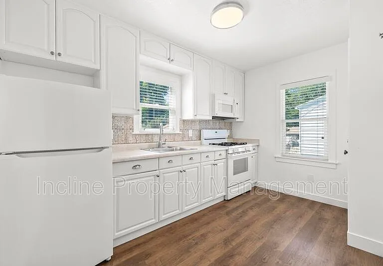 758 E Loveland Ave #A — Photo 8