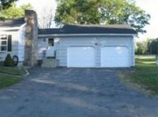 5 George St, Gorham, ME 04038