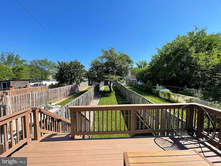 1622 Gales St NE — Photo 16