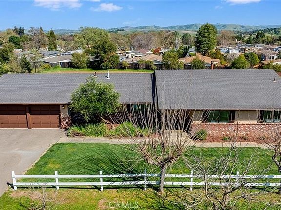2nd image of 1225 Santa Rita Rd