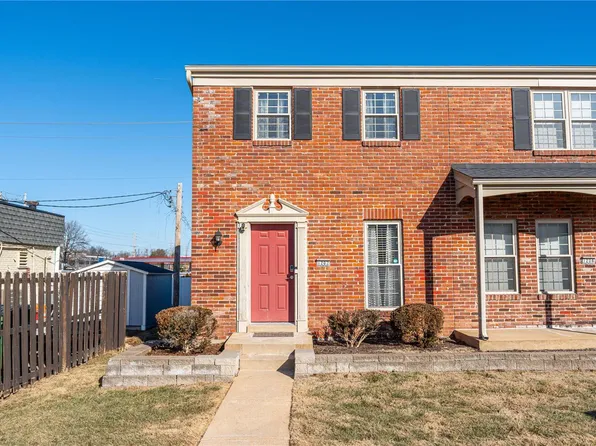 1202 Clarkson Ct #1202, Ballwin, MO 63011