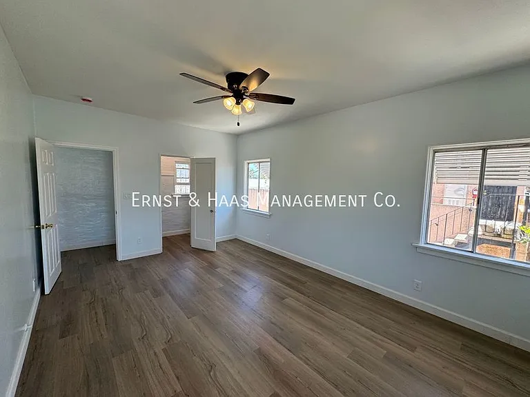 1405 1/2 Olive Ave — Photo 17