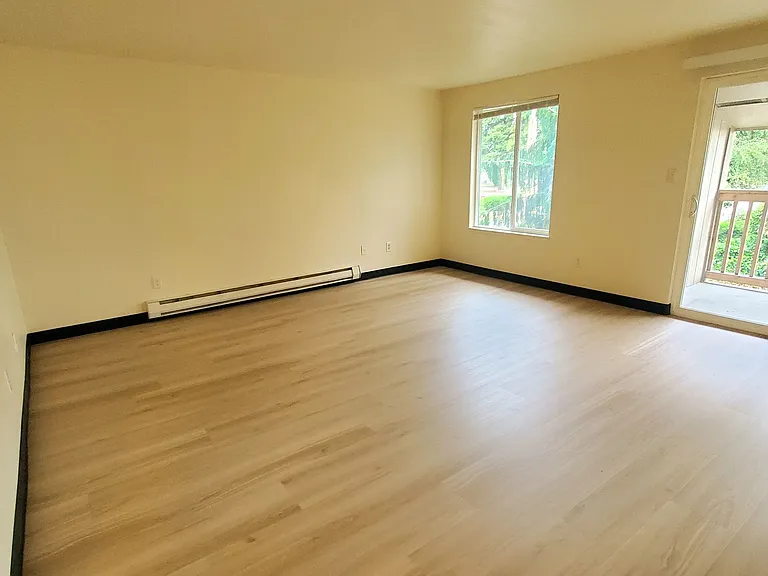 Fairview Apartments — Photo 6