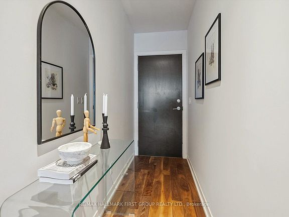 4th image of 8 Gladstone Ave #602