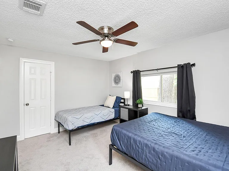 21722 Forest Glade Dr — Photo 17