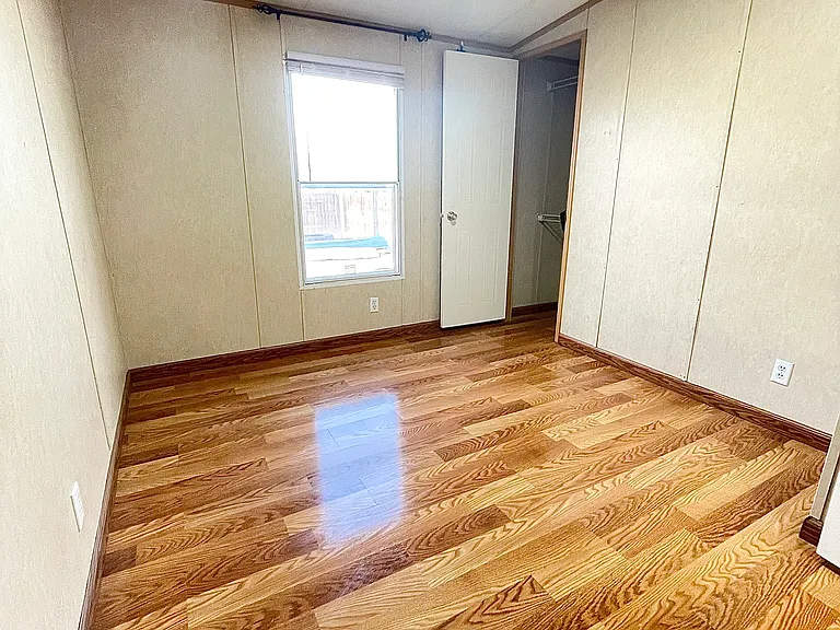 630 N Parish Ave — Photo 6