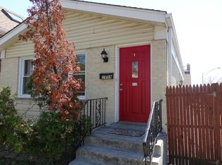 2459 W Dakin St, Chicago, IL 60618