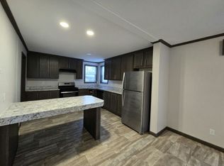 105 Skyline Dr #210, Saint Paul, MN 55127