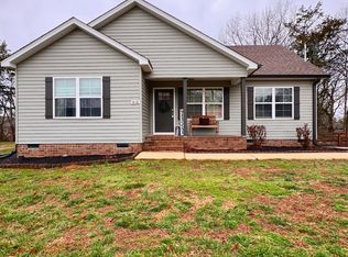 410 Spring Place Rd, Lewisburg, TN 37091