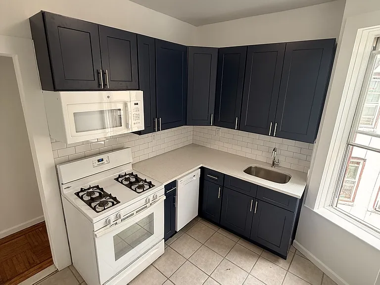 343 63rd St #3F — Photo 8