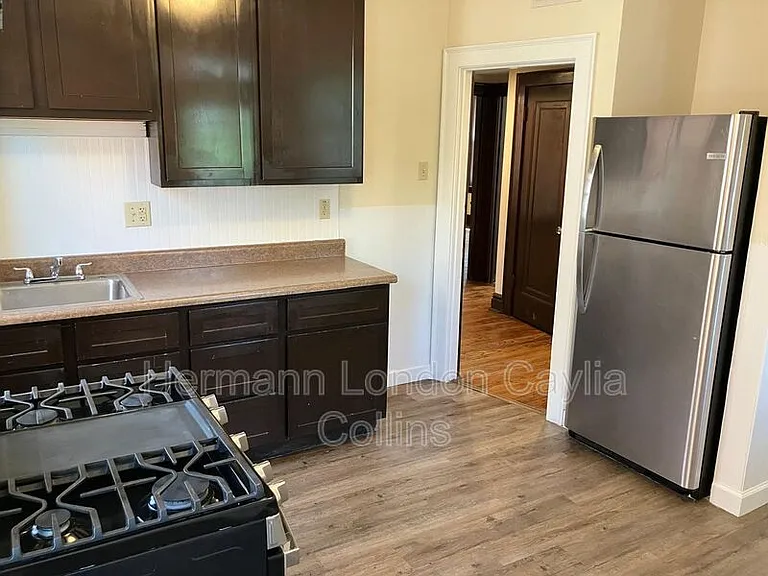4427 S Grand Blvd #2F — Photo 2