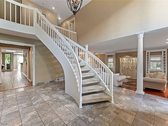 2nd image of 5685 Engleton Ln