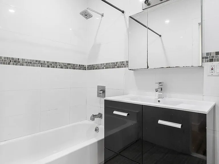 105 Troutman St #201B — Photo 3