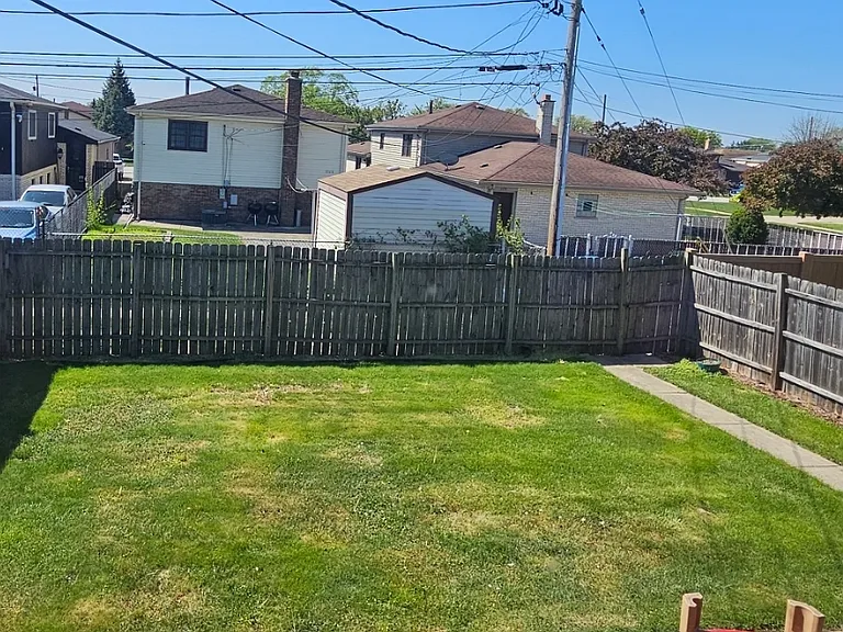 1169 George St — Photo 4