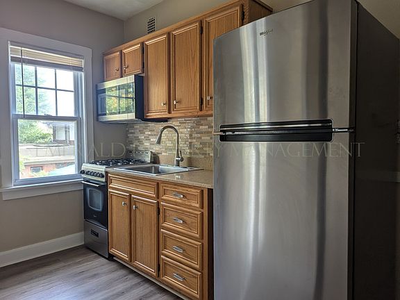 5th image of 1422 E State St #3