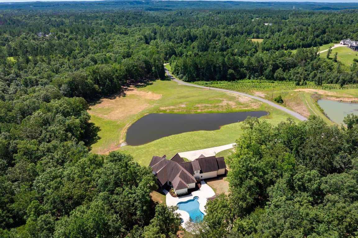 395 Red Oak Road Helena 67