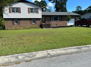 102 Fairway Road, Jacksonville, NC 28546