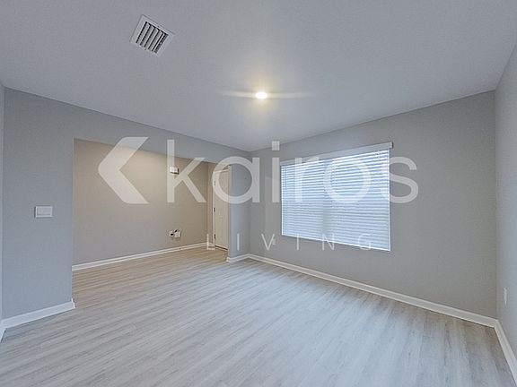 5th image of 4694 Malay Cir