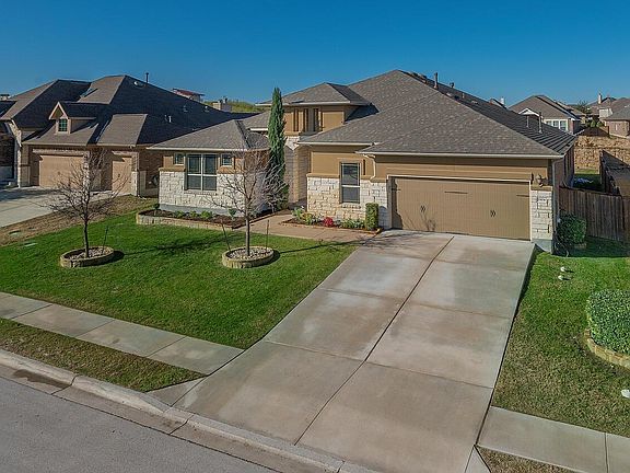 5th image of 2904 Saint Paul Rivera