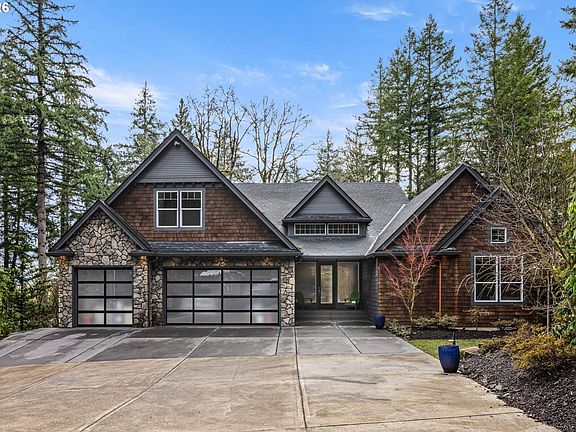 2nd image of 2193 NE 3rd Ave