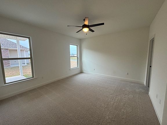 5th image of 1412 Tina St