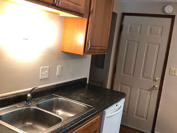 3rd image of 6012 Maple Canyon Ave