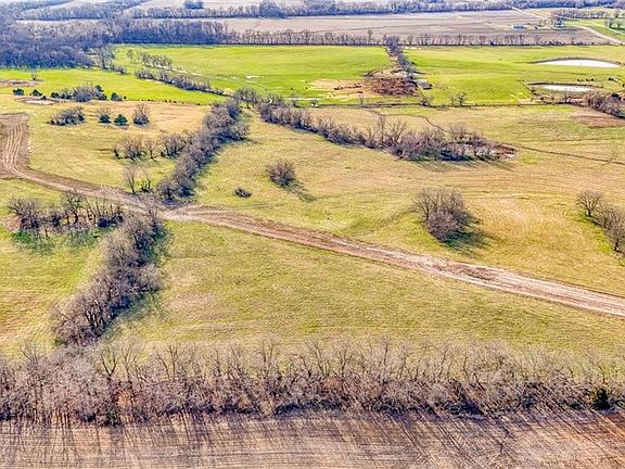 3rd image of 4 Eagle Rdg